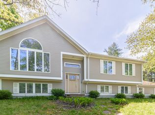 3 Westwood Rd, Bangor, ME 04401
