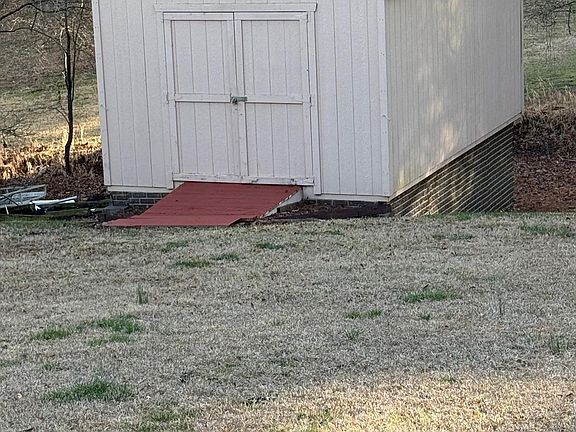 4th image of 1383 Kingfisher Dr