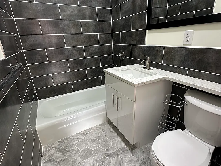 325 Central Ave #2 — Photo 10