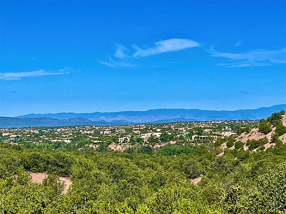 3rd image of 860 Camino De Jemez