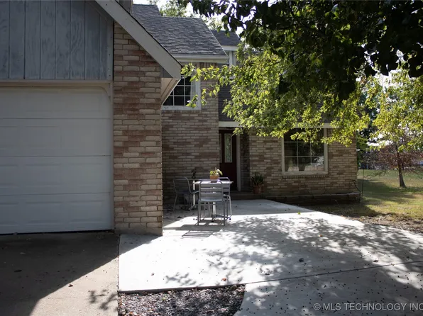 99 Shoreway, Pryor, OK 74361