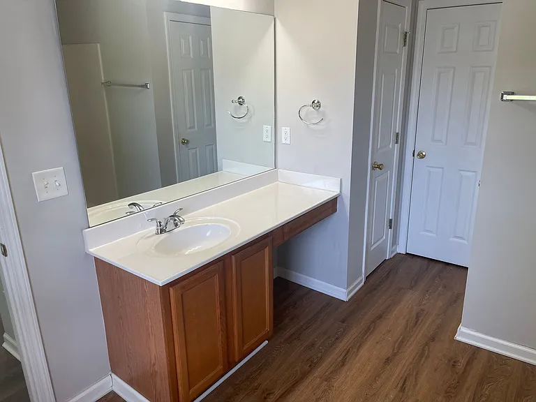 4014 Carisbrook Dr — Photo 36