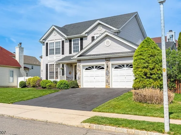 6 Kyle Dr, Lopatcong Twp., NJ 08865