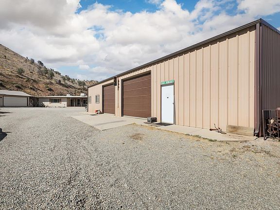 2nd image of 2430 Commercial Ave