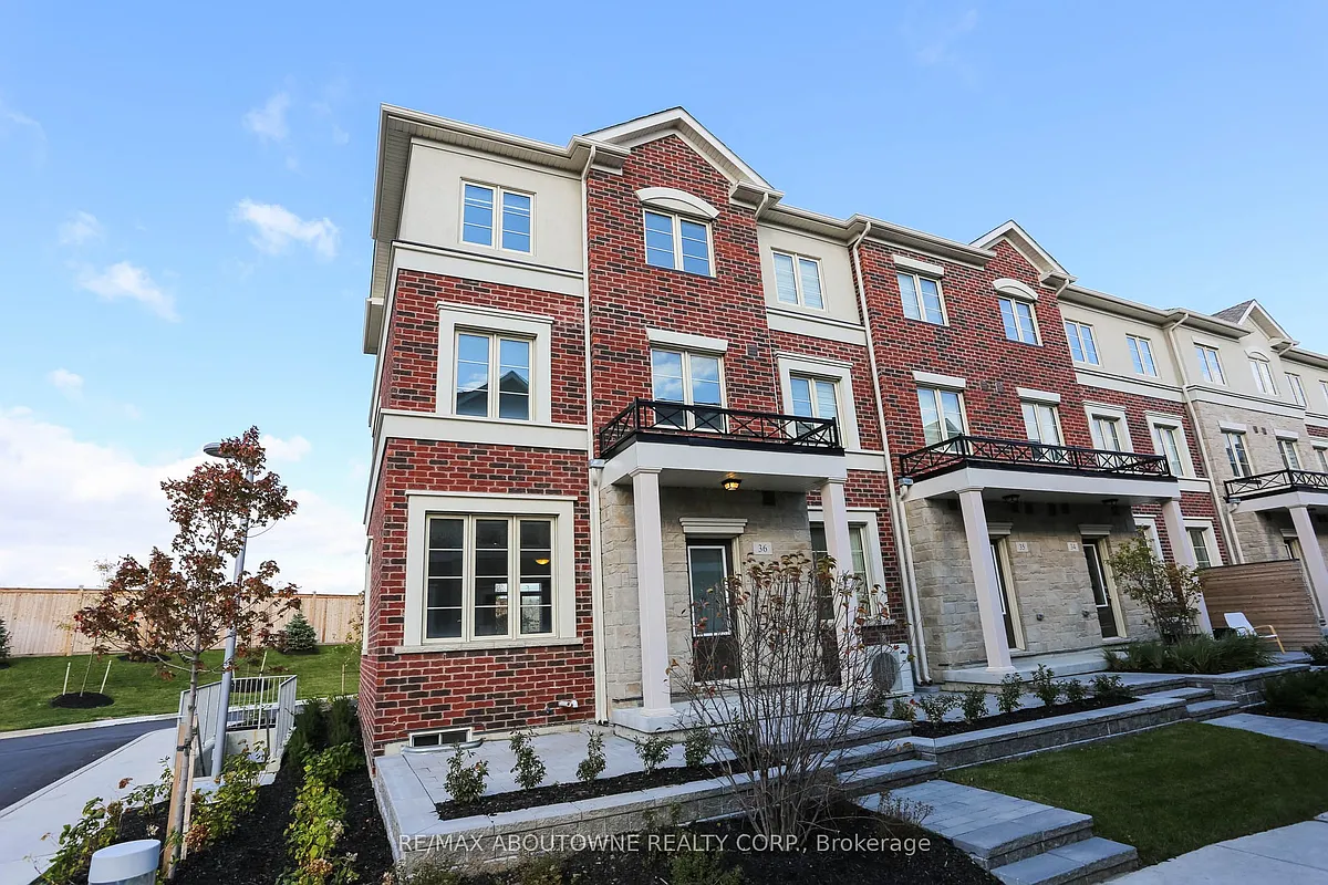 Building Photo - 636 Evans Ave #36