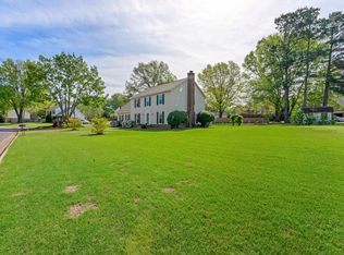 700 Lancelot Ln, Collierville, TN 38017