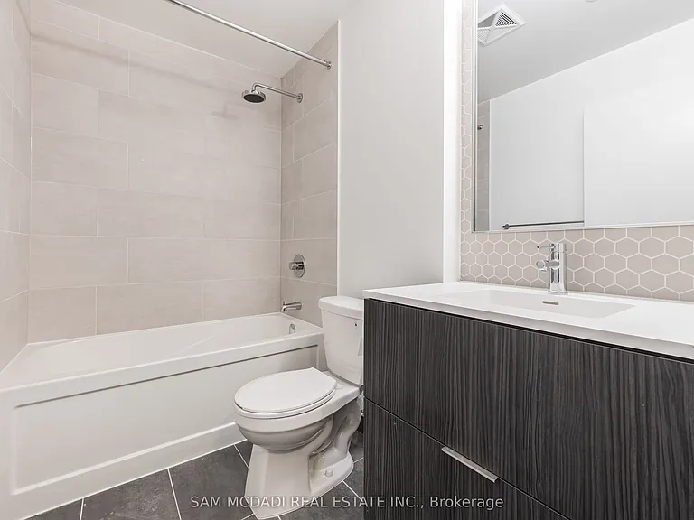 2520 Eglinton Ave W #1714 — Photo 5