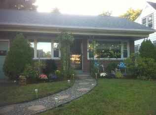 96 Fleetwood Ave, Albany, NY 12209