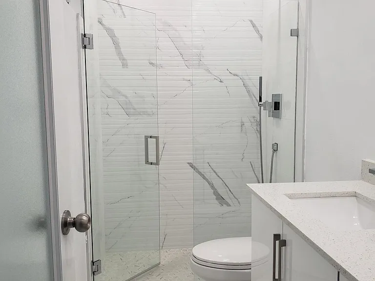 169 Corrine Pl — Photo 5