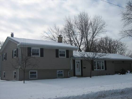 1st image of 239 W Kenilworth Ave
