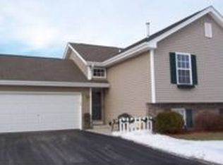 2355 Hyacinth Ct, Beloit, WI 53511