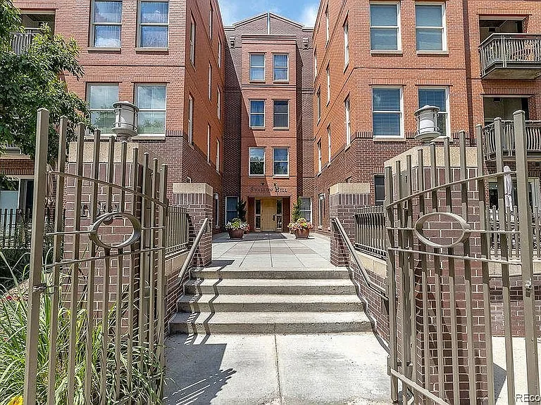 1631 N Emerson St — Photo 14