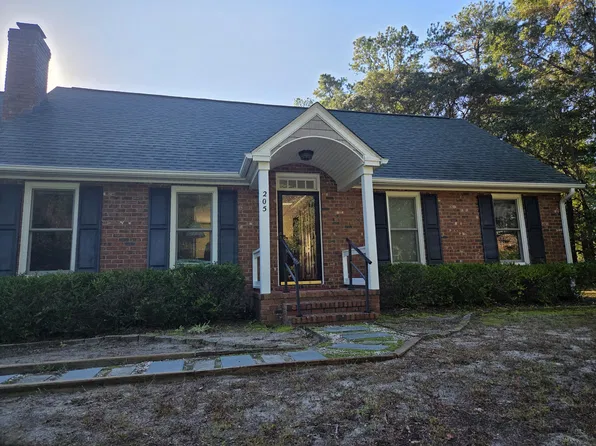 205 Mendenhall Dr, Wilmington, NC 28411