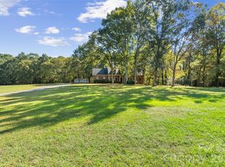 6010 River Run Dr, Marshville, NC 28103