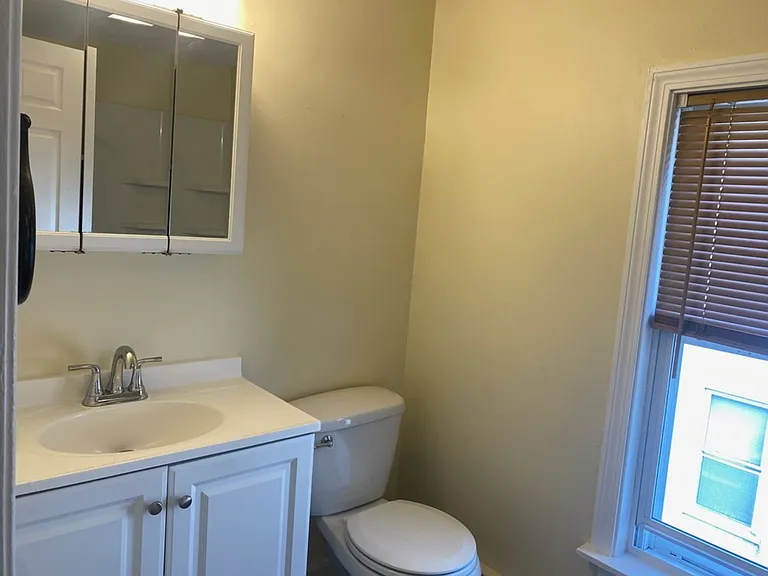 46 Lowell St #1A — Photo 5