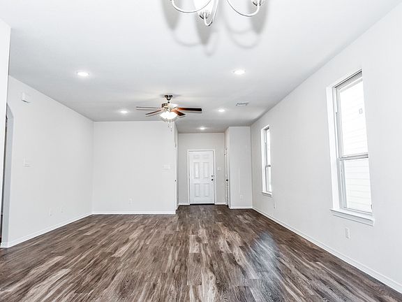 5th image of 19618 Cat Spruce Ct #1200