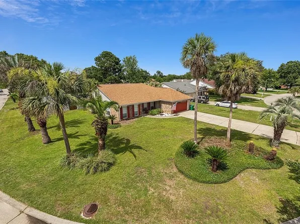 3625 Meadow Lake Dr W, Slidell, LA 70461