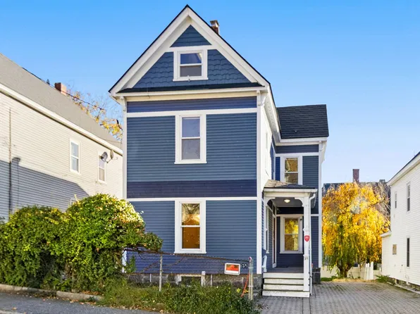 35 7th St, Lowell, MA 01850