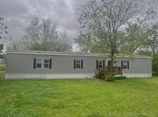 401 N C St, Henryetta, OK 74437