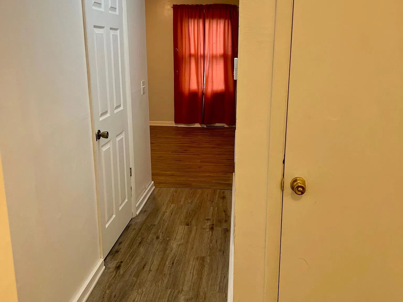 2 bed, 1.5 bath, 1400 sqft, $1,500 — Photo 2