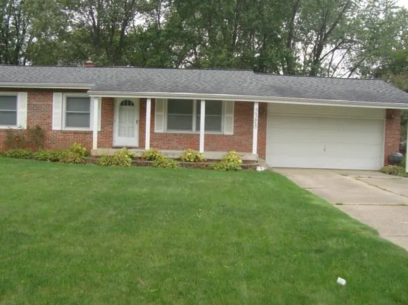 3328 Hammerberg Rd, Flint, MI 48507