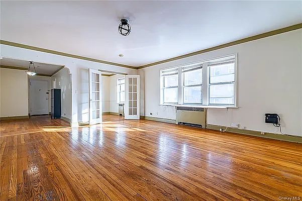 1st image of 5410 Netherland Ave APT A13