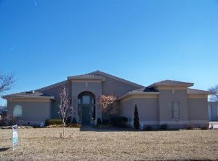 418 S Westview Ave, Chanute, KS 66720