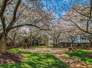 301 Palmspring Dr, Gaithersburg, MD 20878