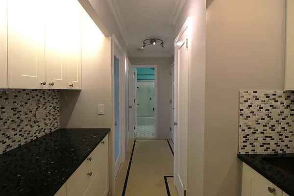 Rented by Akam Sales and Brokerage | media 6