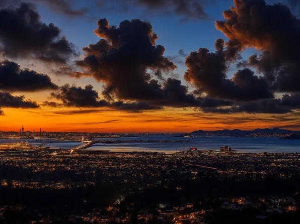 25 Diablo Dr, Oakland, CA 94611