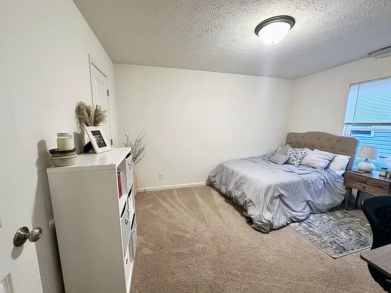4569 Lamerocke Way — Photo 15
