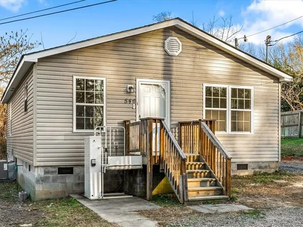 546 Woodlawn St, Asheboro, NC 27203