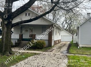 922 N 14th St, Springfield, IL 62702