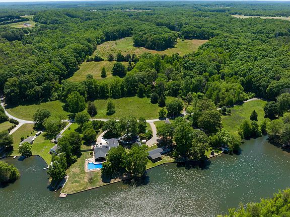 2nd image of 345 Eastlake Dr