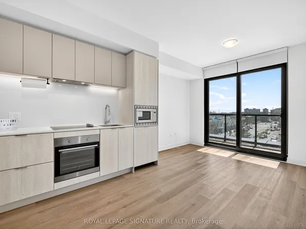 86 Dundas St E, Mississauga, ON