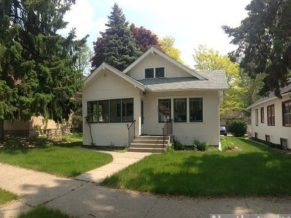 2nd image of 3534 Sheridan Ave N