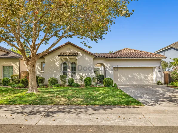 6306 Park Village St, Sacramento, CA 95822