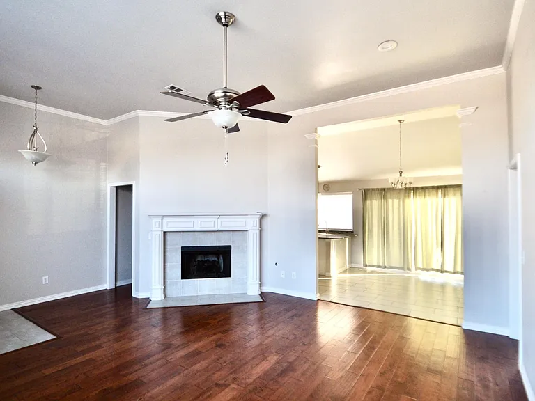 10817 Red Cedar Dr — Photo 6