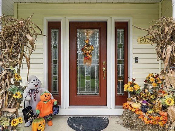 4th image of 9030 Joyce Ln