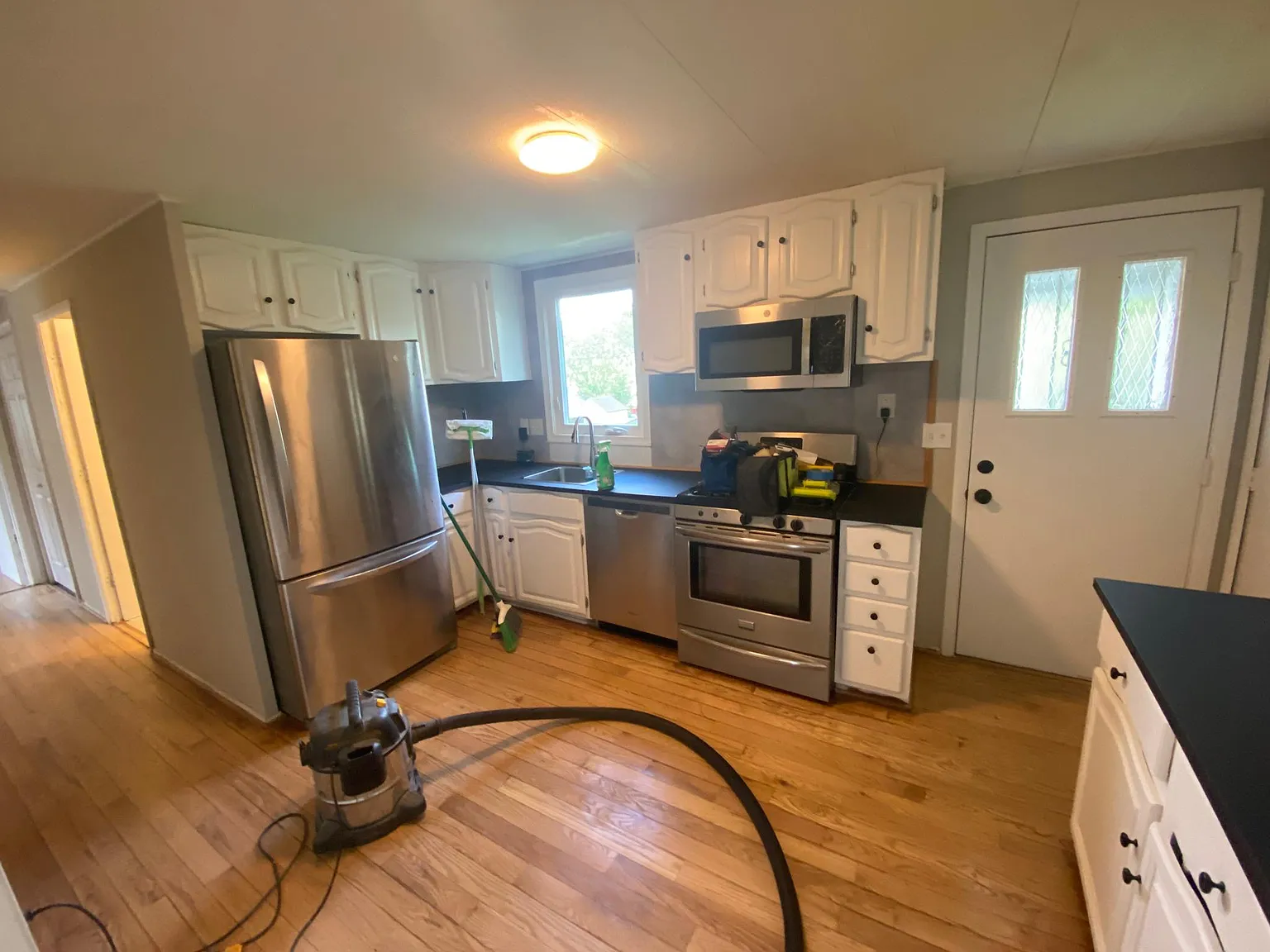 9109 49th Pl — Photo 3
