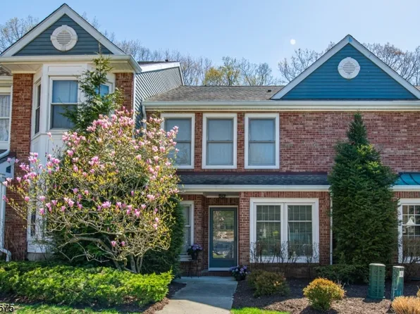 5 Heatherwood Ct, Rockaway Twp., NJ 07866