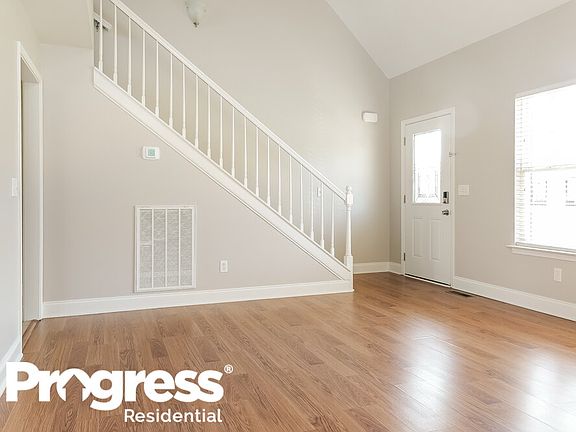 4th image of 3206 Meadowhill Dr