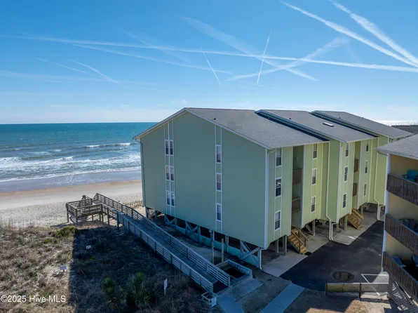 918 N New River Drive #126, Surf City, NC 28445