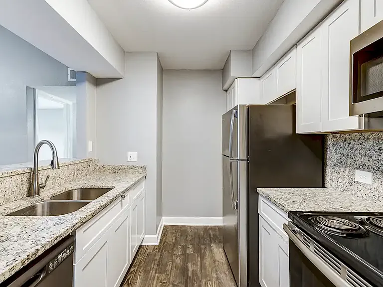Spring Lake Village Apartments — Photo 20