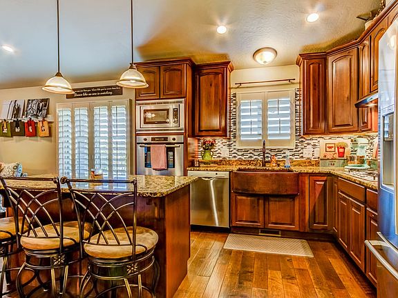 2nd image of 10627 S Winter Haven Ct
