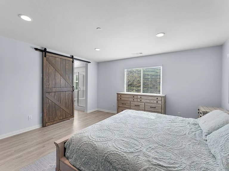 5428 Meridian Pl — Photo 28