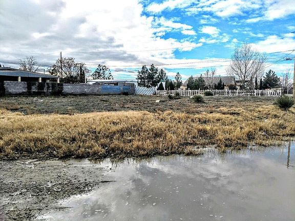 4th image of 701 Uranio Pl