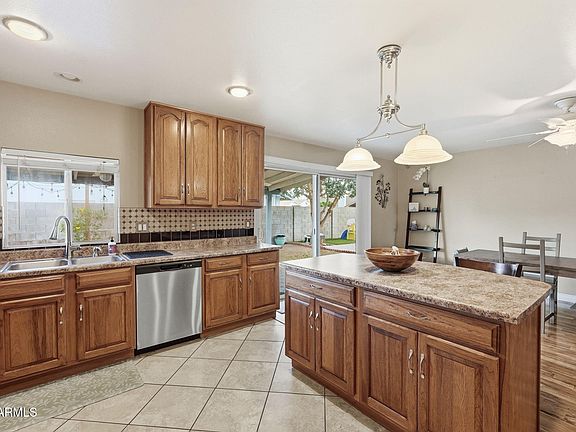 4th image of 14643 N 25TH Avenue