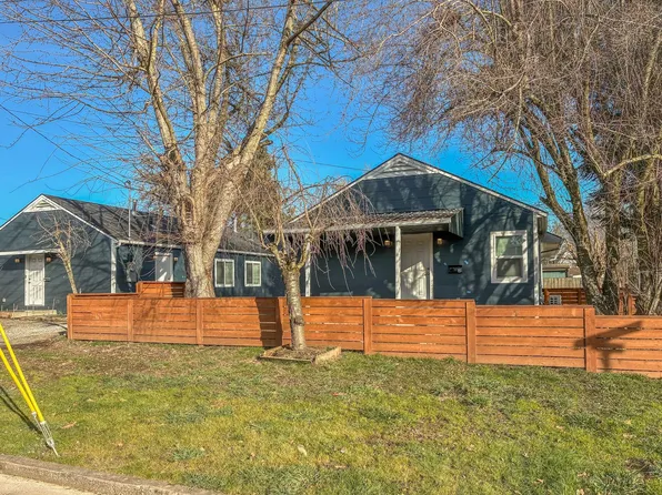 477 Broadway St, Woodburn, OR 97071