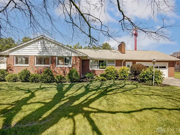 755 Arlington Rd, Brookville, OH 45309